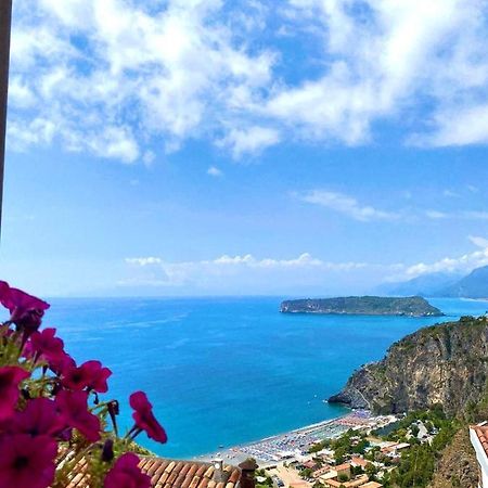 Bed and Breakfast La Casa Nel Borgo Сан-Никола-Арчелла Экстерьер фото