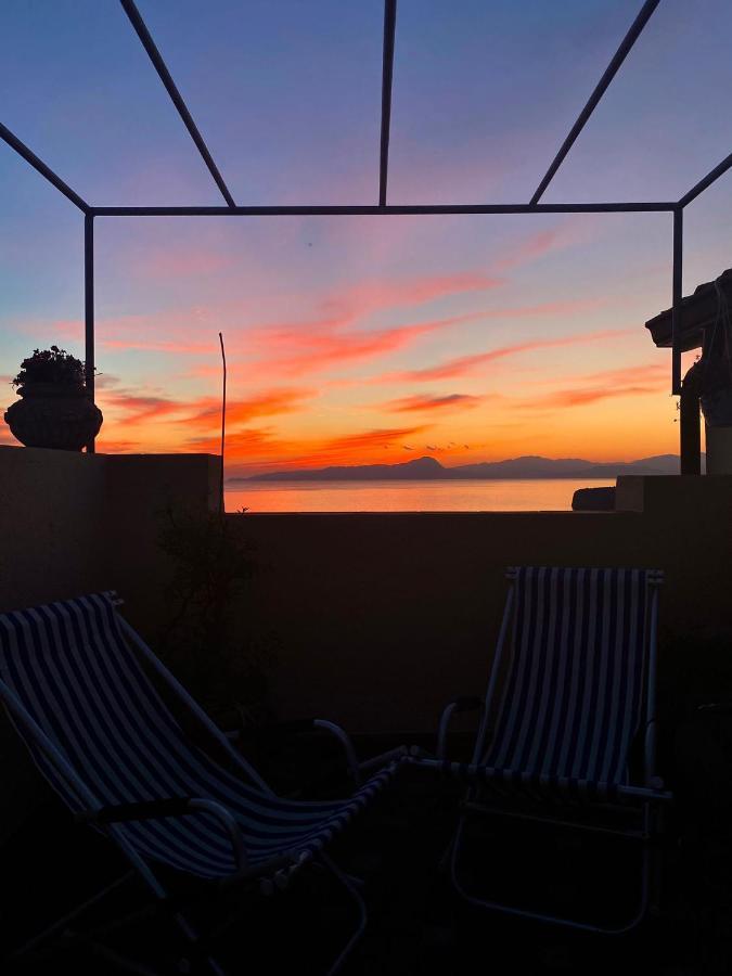 Bed and Breakfast La Casa Nel Borgo Сан-Никола-Арчелла Экстерьер фото