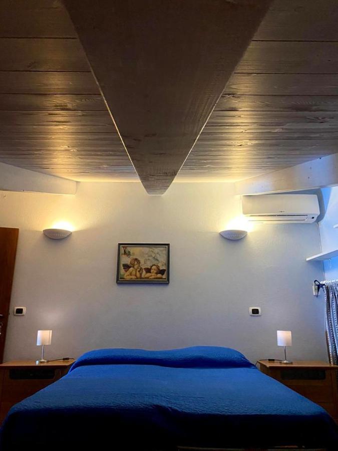 Bed and Breakfast La Casa Nel Borgo Сан-Никола-Арчелла Экстерьер фото