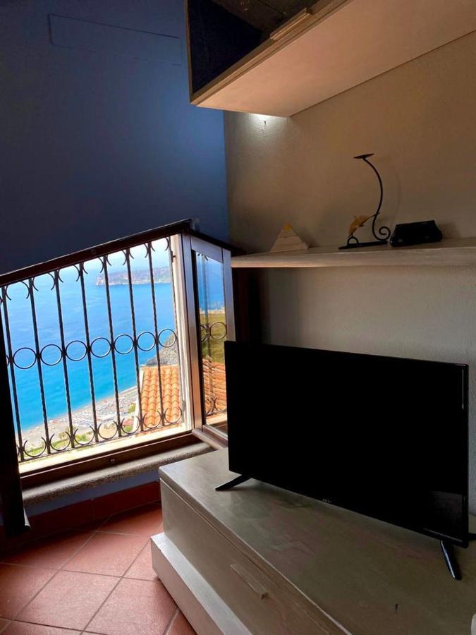Bed and Breakfast La Casa Nel Borgo Сан-Никола-Арчелла Экстерьер фото