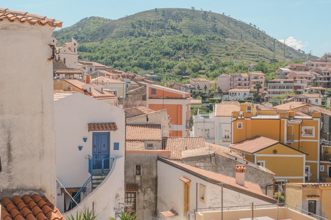 Bed and Breakfast La Casa Nel Borgo Сан-Никола-Арчелла Экстерьер фото